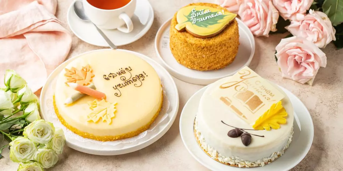 Торты и десерты к Дню учителя: наше вкусное спасибо